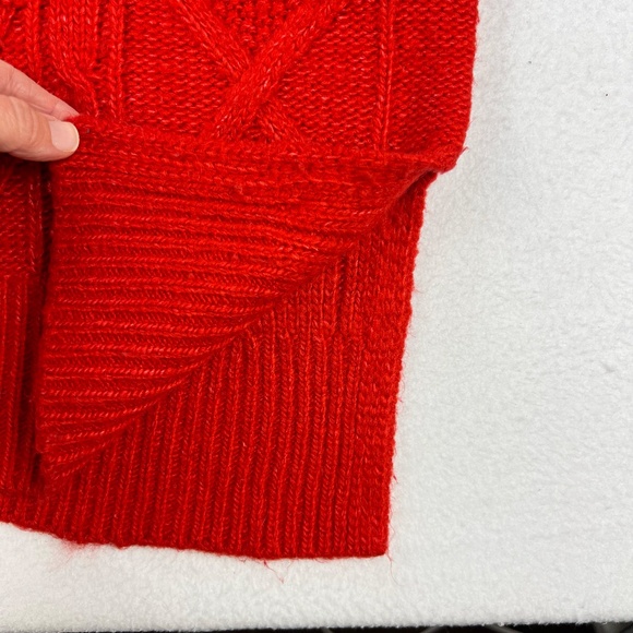 Abercrombie & Fitch Red Sweater Womens XS Cable Knit Fisherman Christmas Holiday - Picture 3 of 9
